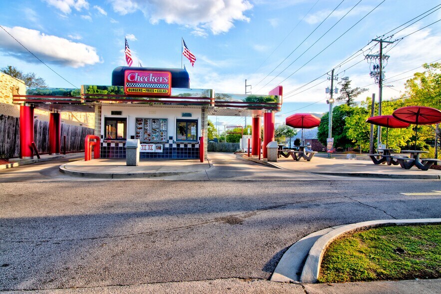More Photos Of 1720 Walton Way, Augusta Fast Food For Sale