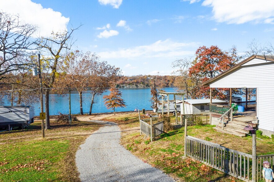 More Photos Of 53910 N Ridenour Loop, Afton Manufactured Housing Mobile Home Park For Sale