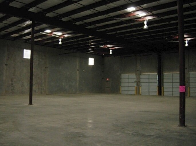 More Photos Of 11918 Conley Rd, Laredo Warehouse For Lease