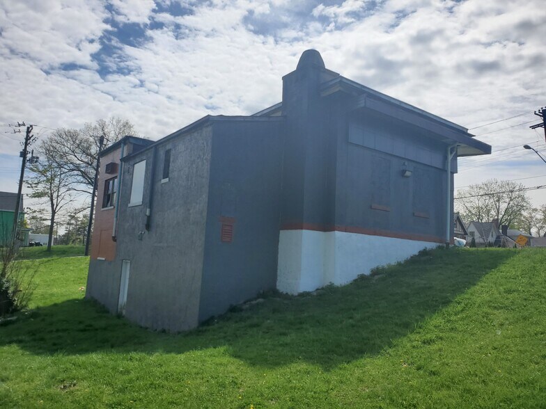 More Photos Of 2200 Harrison Ave, Cincinnati Freestanding For Sale