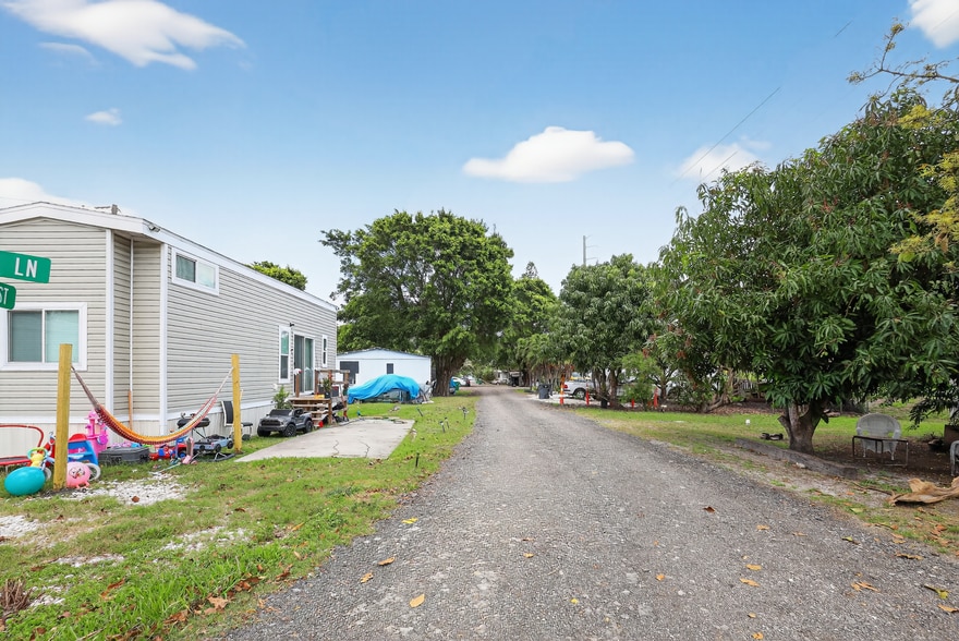 More Photos Of 1 Richard Keen Rd, Pahokee Manufactured Housing Mobile Home Park For Sale