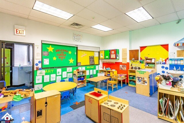 More Photos Of 222 E 61st St, Chicago Daycare Center For Sale