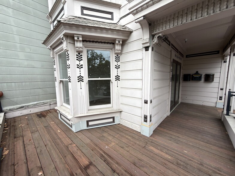 More Photos Of 1323 Columbus Ave, San Francisco Office Residential For Lease