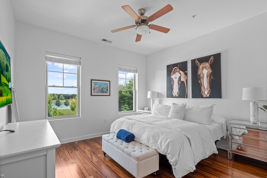 More Photos Of 158 Front St, Franklin Apartments For Sale