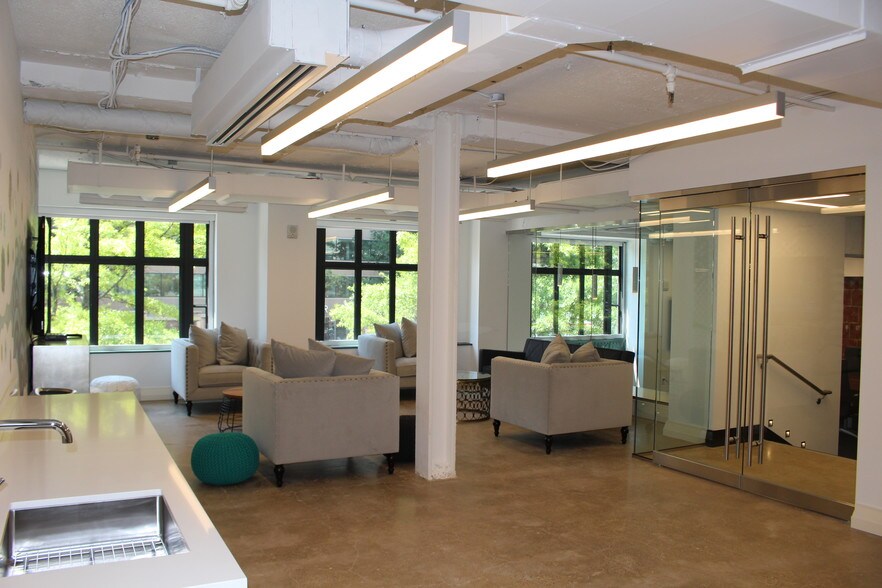 More Photos Of 1401 K St NW, Washington Office For Lease