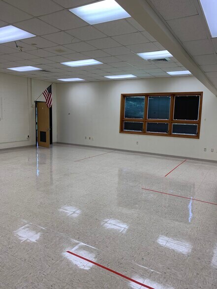 More Photos Of 3994 Wequiock Rd, Green Bay Specialty For Lease