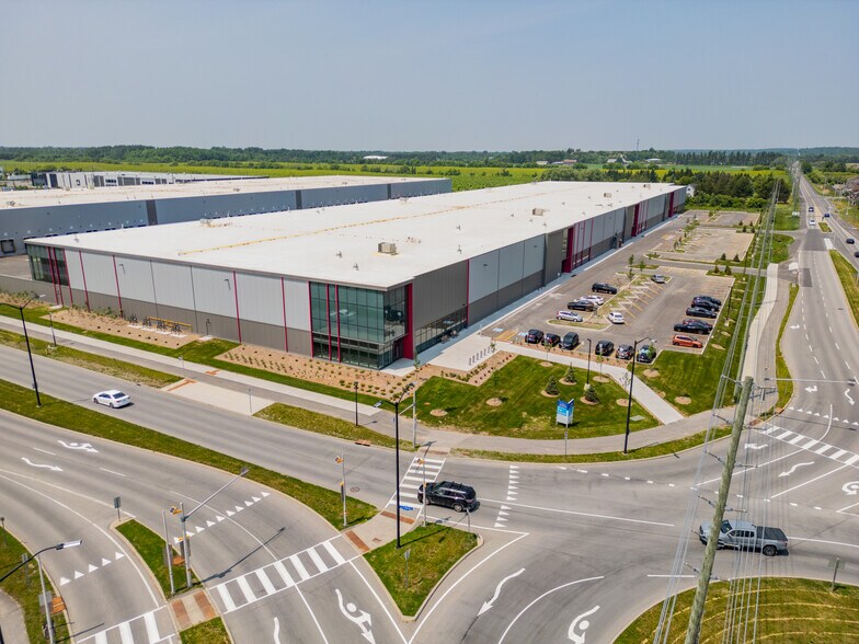 More Photos Of 405 Huntmar Dr, Ottawa Service For Lease