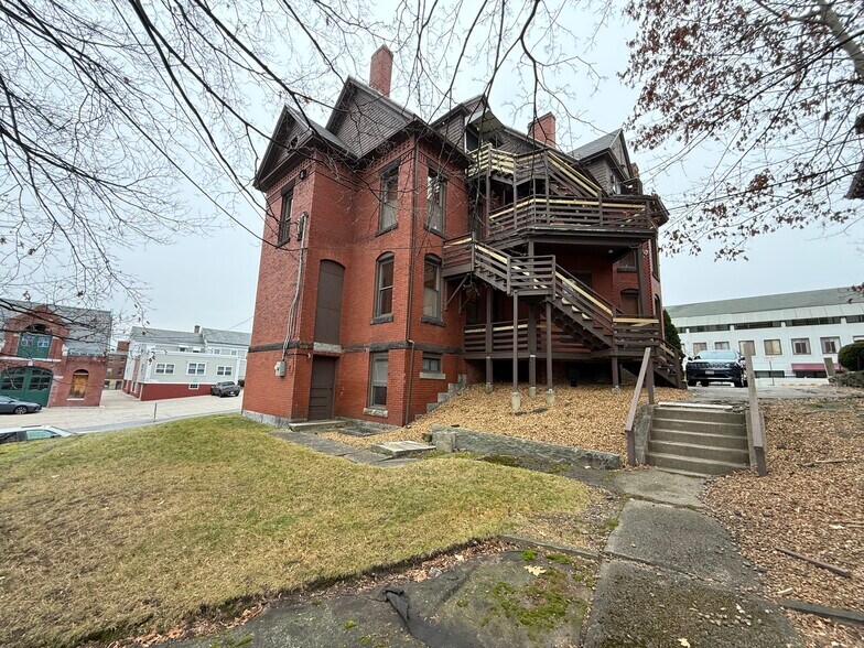 More Photos Of 25 Harvard St, Worcester Office For Lease