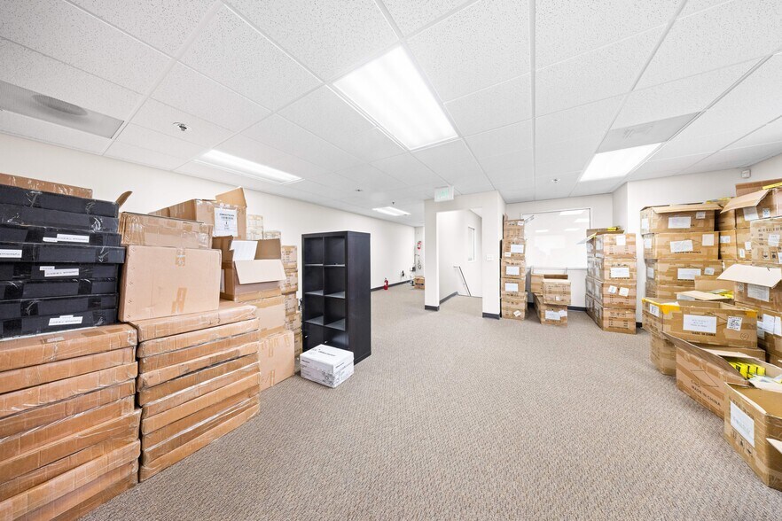 More Photos Of 1795 E Holt Blvd, Ontario Showroom For Sale