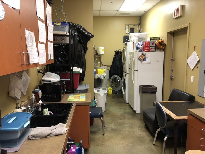 More Photos Of 6638-6640 E Superstition Springs Blvd, Mesa Storefront For Lease