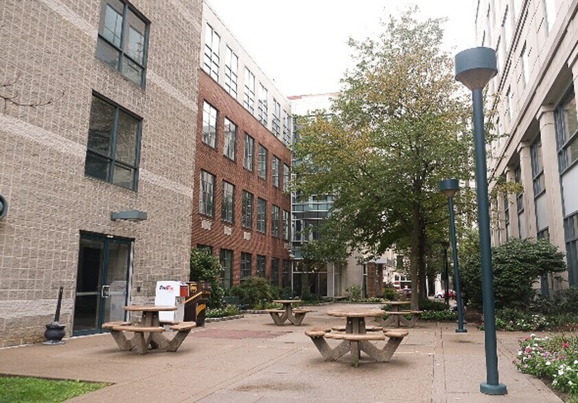 More Photos Of 50 W State St, Trenton Office For Lease