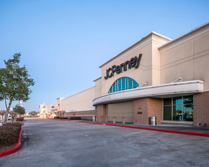 More Photos Of 5120 Fairmont Pky, Pasadena Unknown For Lease