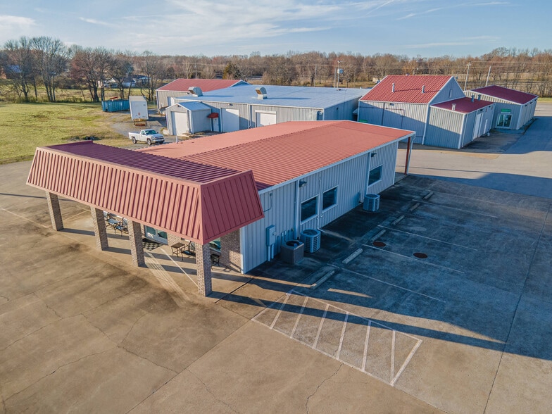 More Photos Of 3535 Waynesboro Hwy, Lawrenceburg Manufacturing For Sale