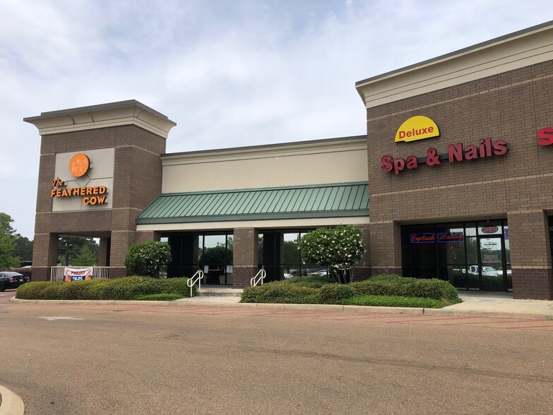 More Photos Of 1030-1060 Spillway Cir, Brandon Storefront For Lease