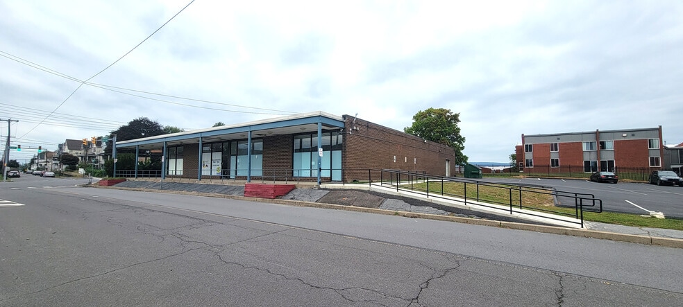 More Photos Of 302 N Empire Ct, Wilkes-Barre General Retail For Lease