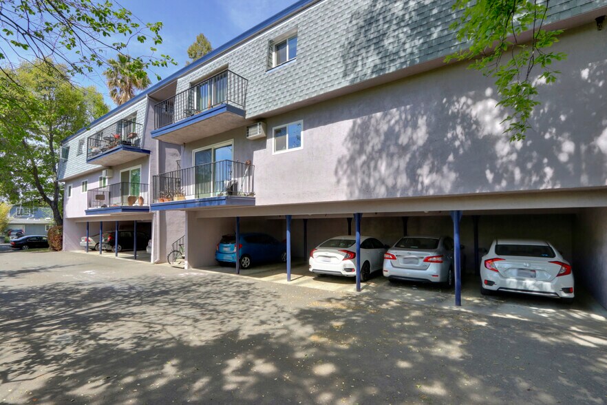 More Photos Of 230 J St, Davis Apartments For Sale