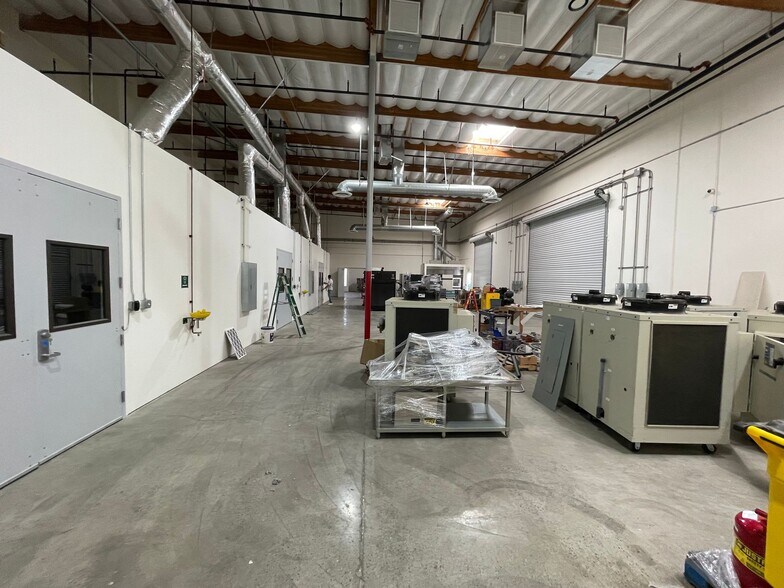 More Photos Of 9870 Marconi Dr, San Diego Manufacturing For Lease
