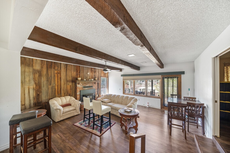 More Photos Of 11550 Raspberry Ln, Oak Glen Specialty For Sale