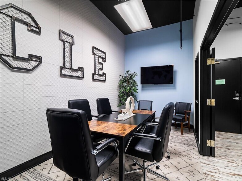 More Photos Of 408 W St Clair Ave, Cleveland Multifamily For Sale