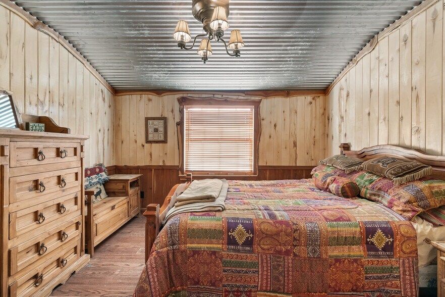 More Photos Of 2692 Highway 105 W, Navasota Sports And Entertainment For Sale