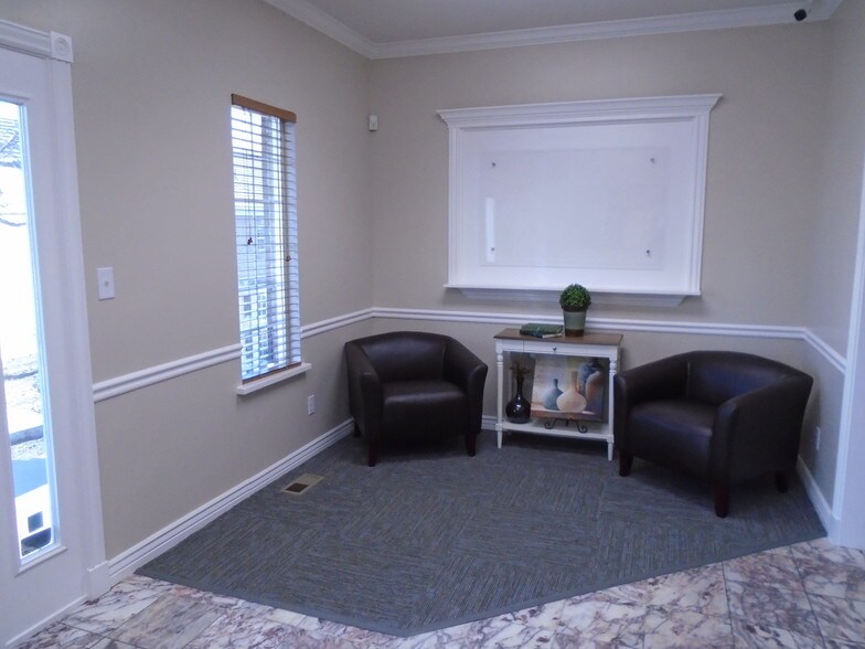 More Photos Of 214-216 N Orem Blvd, Orem Loft Creative Space For Lease