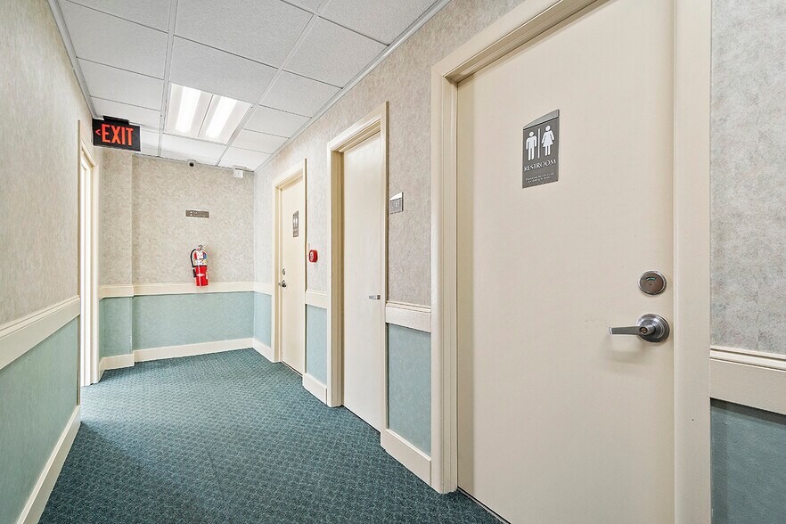 More Photos Of 3578 Brodhead Rd, Monaca Unknown For Lease