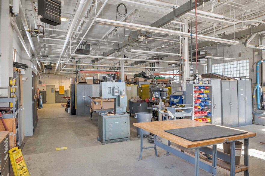 More Photos Of 96 Congress St, Keene Refrigeration Cold Storage For Sale