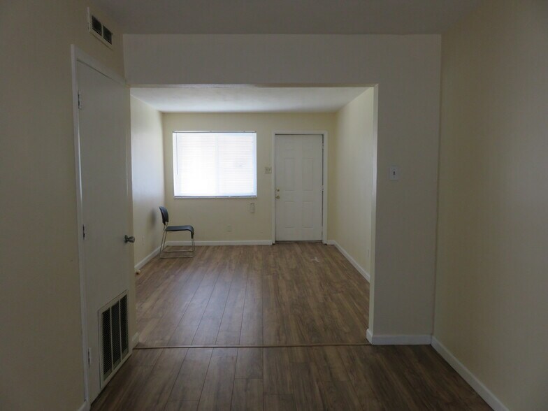 More Photos Of 10751 Page Ave, Saint Louis Apartments For Sale