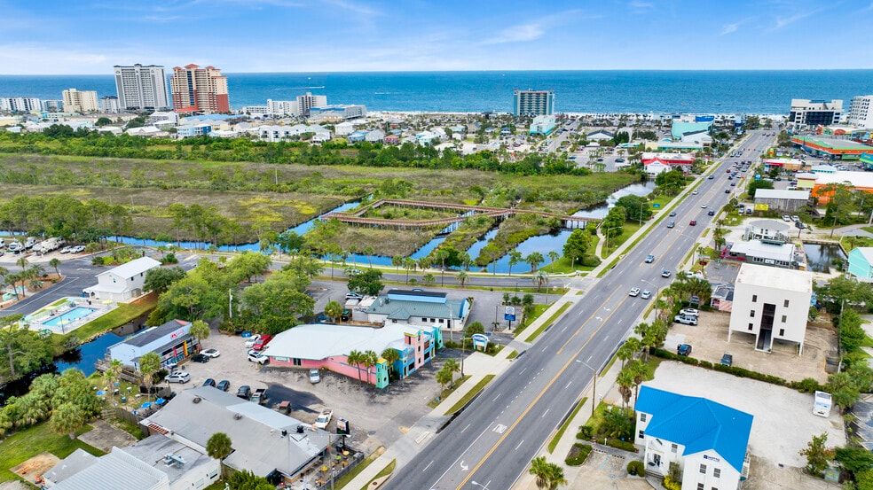 More Photos Of 616 Gulf Shores Pky, Gulf Shores Freestanding For Sale