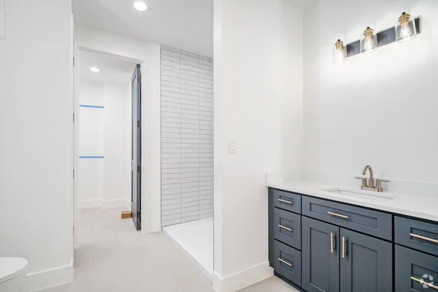 More Photos Of 10899 S Hausman Rd, San Antonio Apartments For Sale