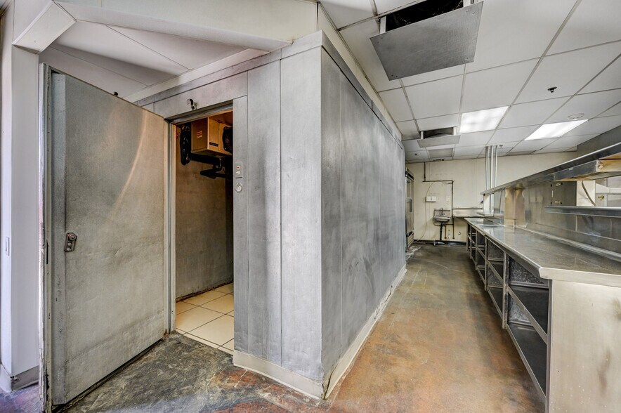 More Photos Of 2100 Fremont St, Las Vegas Restaurant For Sale