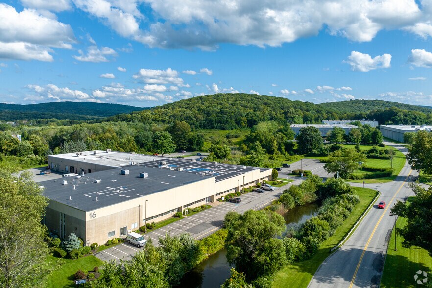 More Photos Of 16 Mount Ebo Rd S, Brewster Village Warehouse For Lease