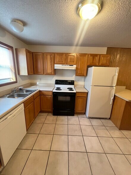 More Photos Of 109-111 Commercial St, Warrensburg Apartments For Sale