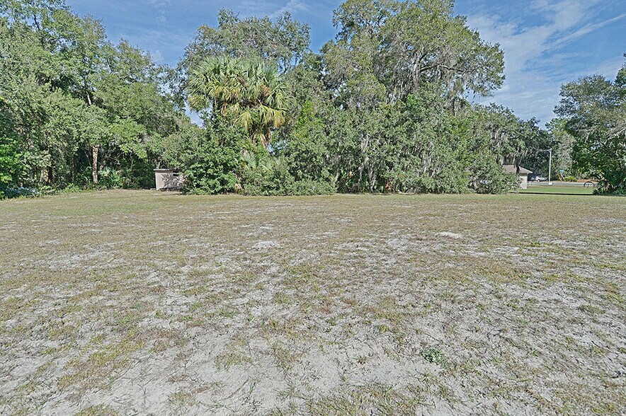 More Photos Of 1154 NE 1st St, Crystal River Apartments For Sale
