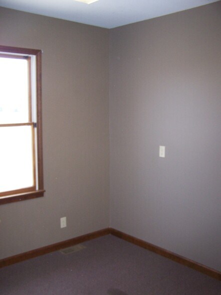 More Photos Of 3905 Southland Ave, Kokomo Office For Lease