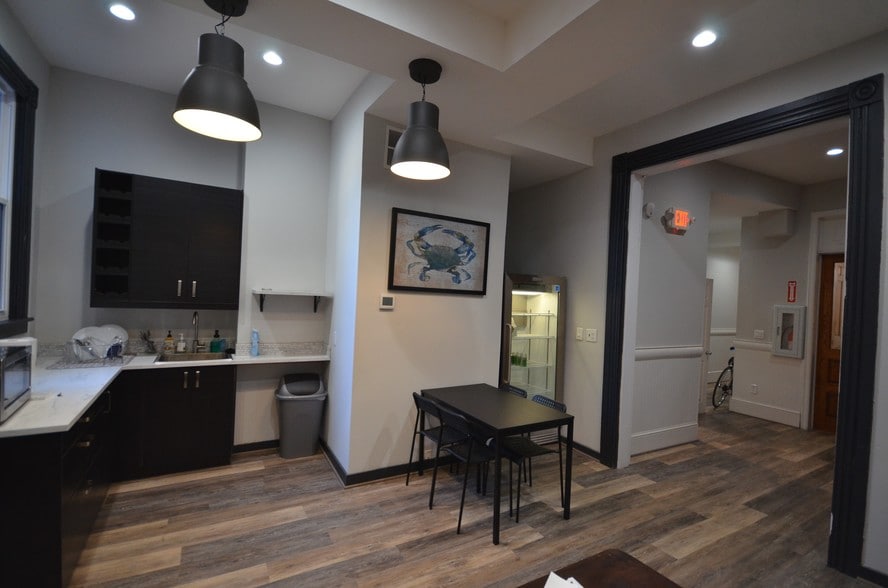 More Photos Of 1714 Saint Paul St, Baltimore Office For Lease