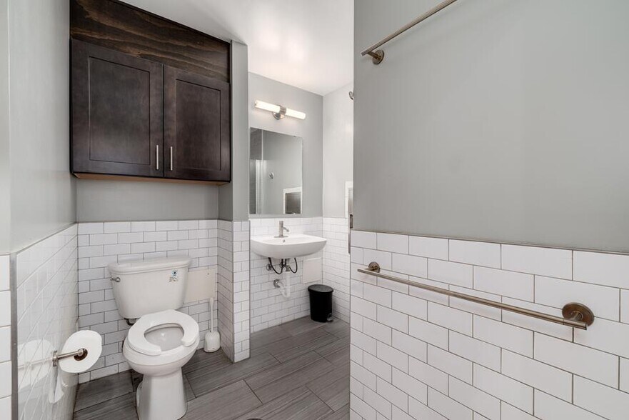 More Photos Of 6450 S Quebec St, Centennial Loft Creative Space For Lease