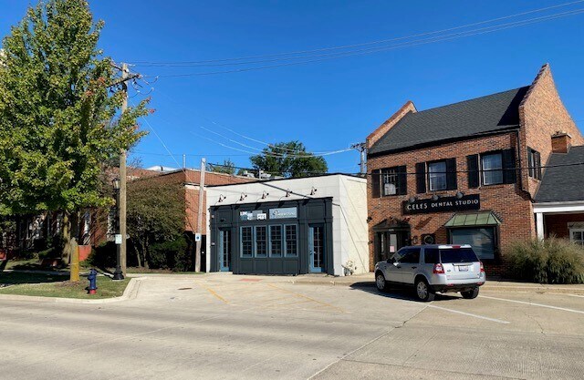 More Photos Of 608 Hillgrove Ave, Western Springs Office Residential For Sale