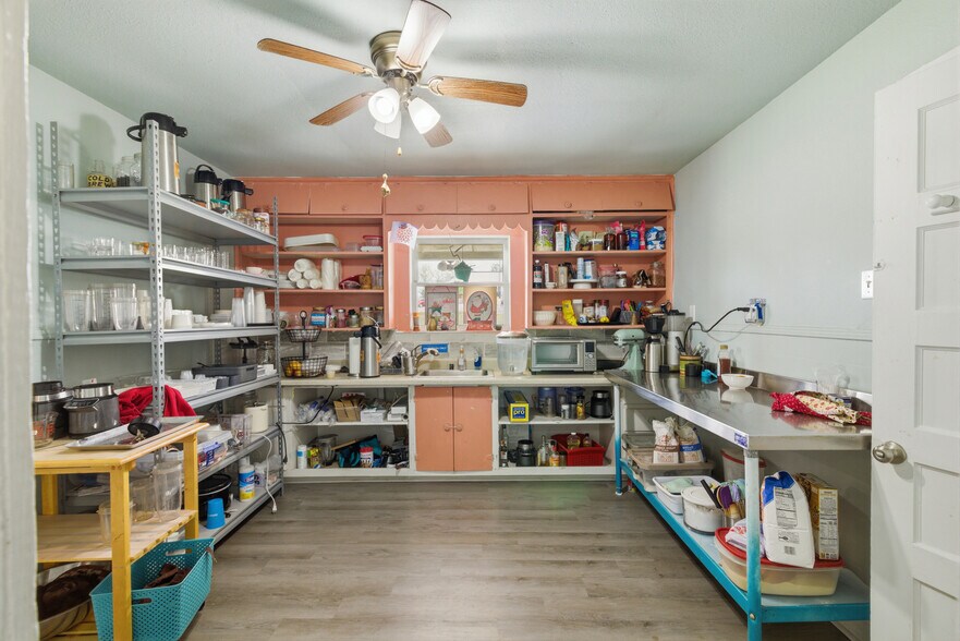 More Photos Of 201 S 31st St, Temple General Retail For Sale