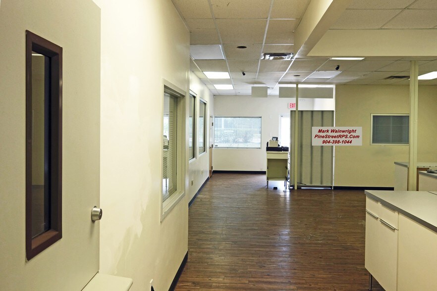 More Photos Of 6820 Southpoint Pky, Jacksonville Medical For Lease