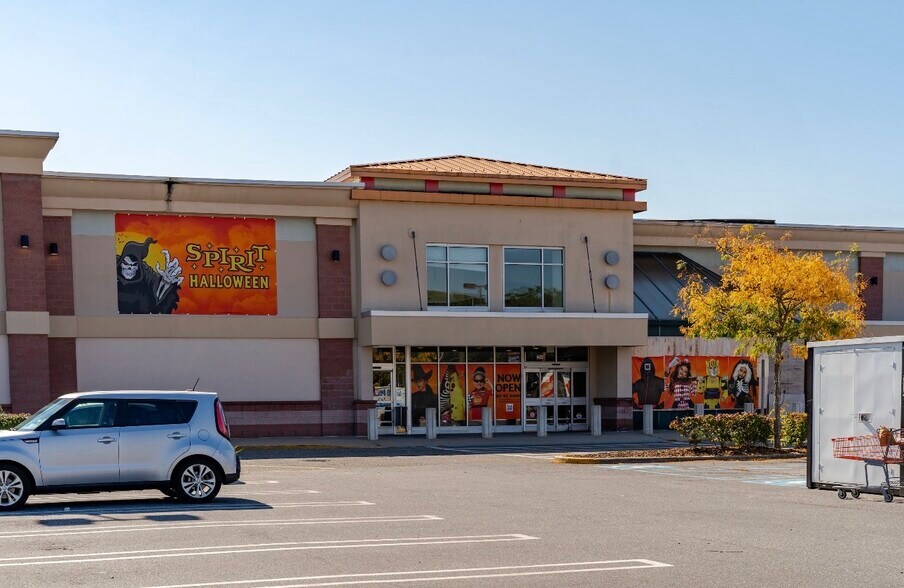 More Photos Of 264-350 Middle Country Rd, Coram Unknown For Lease