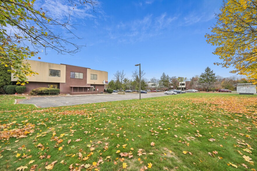 More Photos Of 1553 State Route 27, Somerset Office For Sale