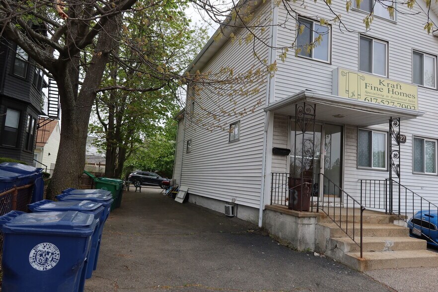 More Photos Of 727 Washington St, Newton Land For Sale