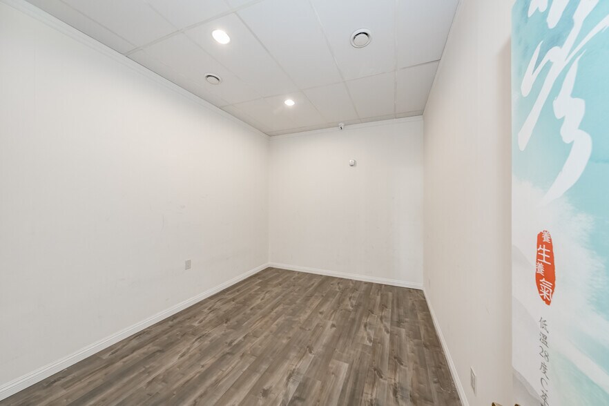 More Photos Of 9560 Las Tunas Dr, Temple City General Retail For Lease