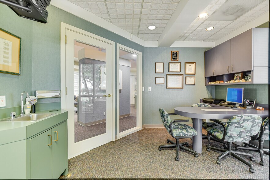 More Photos Of 13066 Research Hwy 183 Blvd, Austin Medical For Sale