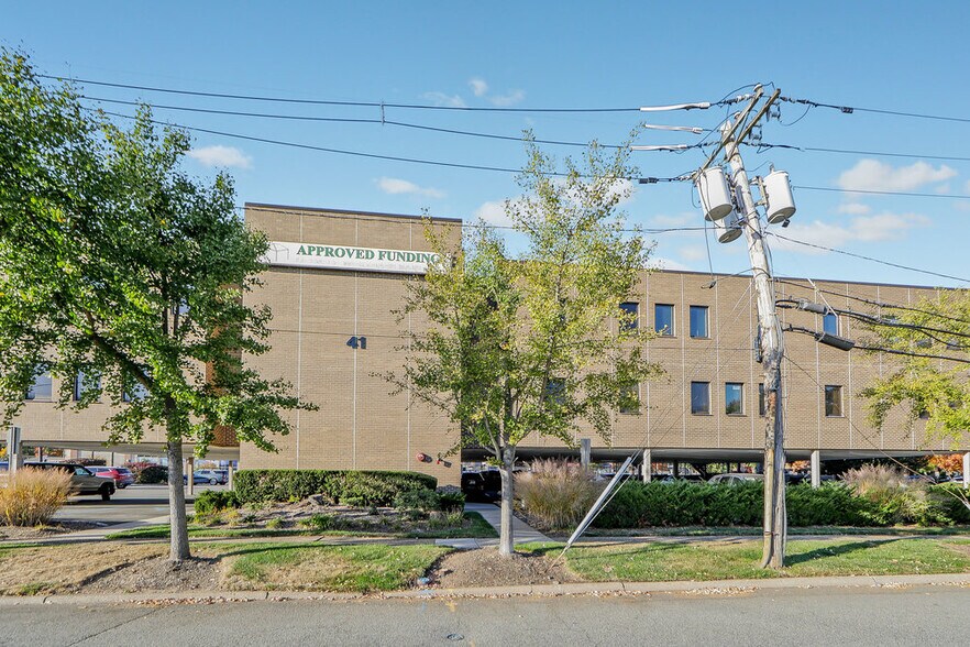 More Photos Of 41 Grand Ave, River Edge Office For Lease