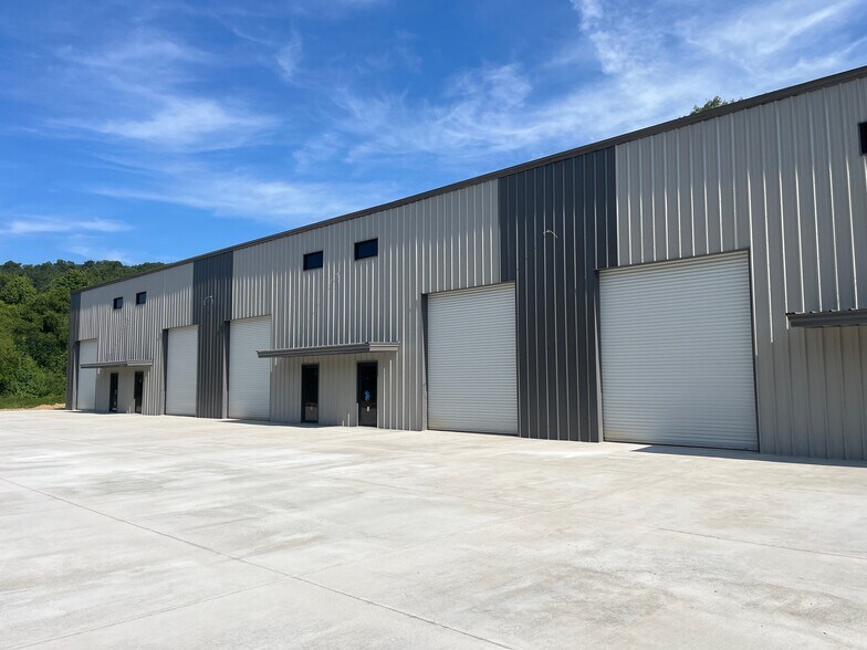 More Photos Of 10693 Old Highway 280, Chelsea Warehouse For Lease