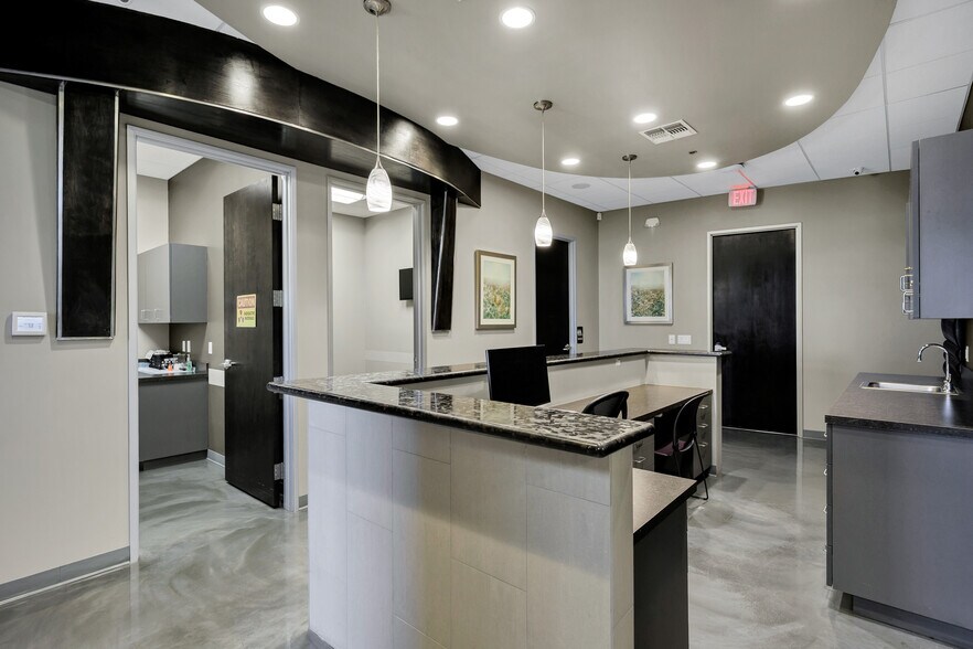 More Photos Of 7010 E Chauncey Ln, Phoenix Medical For Sale