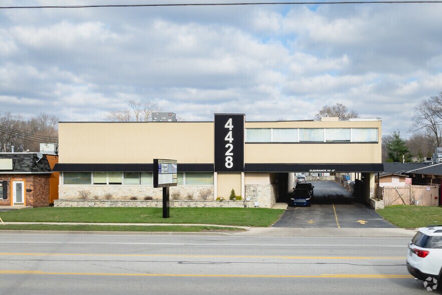 More Photos Of 4428 Secor Rd, Toledo Medical For Sale