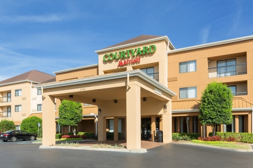 More Photos Of 3040 Ross Clark Cir, Dothan Hotel For Sale